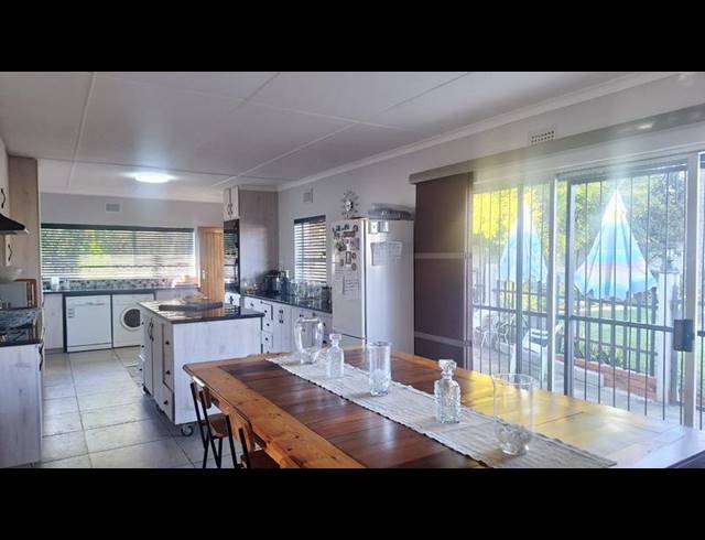 4 BEDROOM HOUSE FOR SALE IN GLENCOE